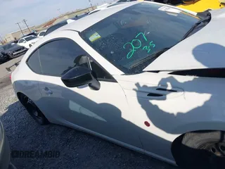 2018 Toyota 86 GT with VIN JF1ZNAE19J9701588, listed as a IAAI auction lot 41297869 with 44,508 mi miles. Bid and sale history available at carsss.com. Image 13.