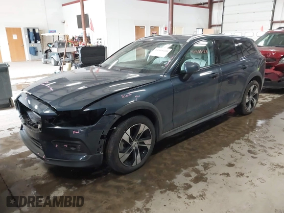2022 Volvo V60 with VIN YV4102WK7N2092046, listed as a IAAI auction lot 41405128 with 37,785 mi miles and . Bid and sale history available at DreamBid. Image 17.