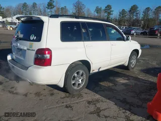 2006 Toyota Highlander w/3rd Row with VIN JTEEP21A660159923, listed as a IAAI auction lot 41861857 with 241,089 mi miles. Bid and sale history available at carsss.com. Image 4.