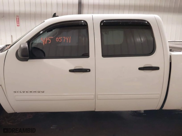 2012 Chevrolet Silverado 1500 LT with VIN 1GCPKSE71CF107277, listed as a IAAI auction lot 41505741 with 147,144 mi miles. Bid and sale history available at carsss.com. Image 15.