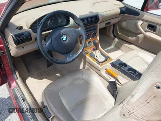 2002 BMW Z3 2.5 z VIN 4USCN33472LM06416, wystawiony jako IAAI lot #42294983 z przebiegiem 175 772 mil mil oraz . Historia ofert i sprzedaży dostępna na DreamBid. Obrazek 8.