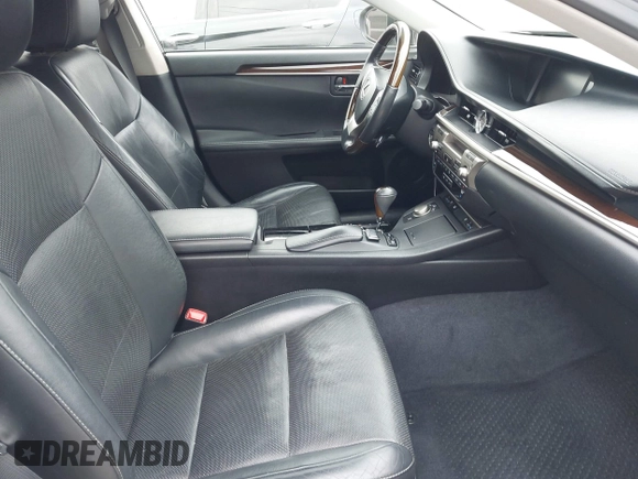 2013 Lexus ES 250 с VIN JTHBK1GGXD2037660, выставлен на аукционе IAAI как лот 42043007 с пробегом 100 666 миль миль и . История ставок и продаж доступна на DreamBid. Изображение 5.