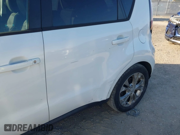 2016 Kia Soul + with VIN KNDJP3A5XG7259303, listed as a IAAI auction lot 42016974 with 93,637 mi miles. Bid and sale history available at carsss.com. Image 6.