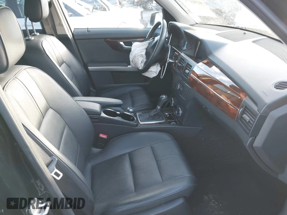 2010 Mercedes-Benz GLK 350 with VIN WDCGG5GB5AF401535, listed as a IAAI auction lot 41505275 with 164,921 mi miles and . Bid and sale history available at DreamBid. Image 5.