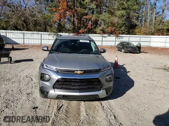 2023 Chevrolet TrailBlazer LT with VIN KL79MRSL0PB185248, listed as a Copart auction lot 77270453 with 9,865 mi miles. Bid and sale history available at carsss.com. Image 11.