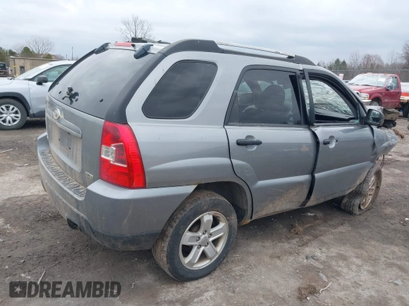 2010 Kia Sportage LX with VIN KNDKGCA33A7718634, listed as a IAAI auction lot 41868565 with 197,967 mi miles and . Bid and sale history available at carsss.com. Image 4.