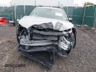 2025 Subaru Forester Limited с VIN JF2SLDRC4SH416319, выставлен на аукционе IAAI как лот 42376011 с пробегом 5 105 миль миль и . История ставок и продаж доступна на DreamBid. Изображение 6.