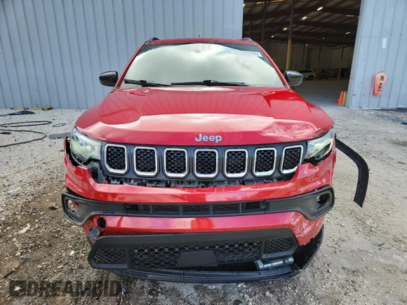 2024 Jeep Compass Latitude с VIN 3C4NJDBN0RT604876, выставлен на аукционе Copart как лот 60846205 с пробегом 28 540 миль миль и Чистый • Clean title. История ставок и продаж доступна на DreamBid. Изображение 5.