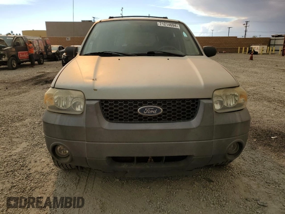2005 Ford Escape XLT with VIN 1FMYU93Z35KC52175, listed as a Copart auction lot 71214694 with 125,278 mi miles and Salvage Title. Bid and sale history available at carsss.com. Image 5.