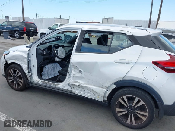 2020 Nissan Kicks SV with VIN 3N1CP5CV3LL483605, listed as a IAAI auction lot 42261522 with 53,381 mi miles and . Bid and sale history available at DreamBid. Image 6.