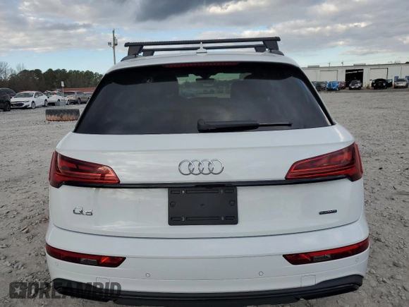 2024 Audi Q5 Premium Plus z VIN WA1BBAFY8R2131498, wystawiony jako Copart lot #44317935 z przebiegiem Nie podano mil oraz Szkoda całkowita • Salvage title. Historia ofert i sprzedaży dostępna na DreamBid. Obrazek 6.