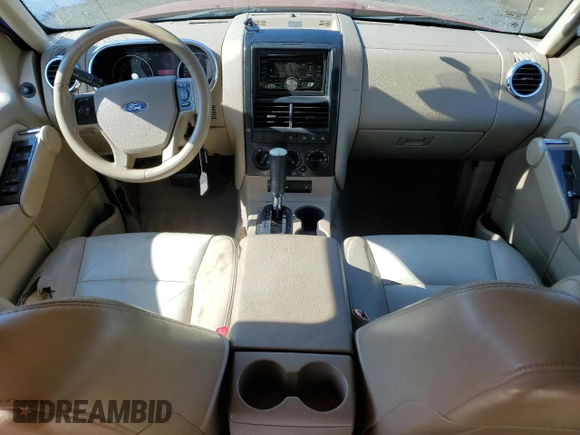 2010 Ford Explorer XLT z VIN 1FMEU7DEXAUA30671, wystawiony jako Copart lot #56351165 z przebiegiem 139 434 mil mil oraz Szkoda całkowita • Salvage title. Historia ofert i sprzedaży dostępna na DreamBid. Obrazek 8.
