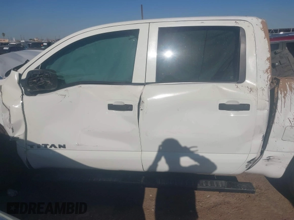 2018 Nissan Titan SV with VIN 1N6AA1EK9JN533760, listed as a IAAI auction lot 41512624 with 84,743 mi miles. Bid and sale history available at carsss.com. Image 14.