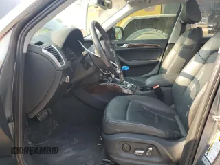 2015 Audi Q5 Premium Plus z VIN WA1DGAFPXFA113801, wystawiony jako Copart lot #59322725 z przebiegiem 121 051 mil mil oraz Szkoda całkowita • Salvage title. Historia ofert i sprzedaży dostępna na DreamBid. Obrazek 7.