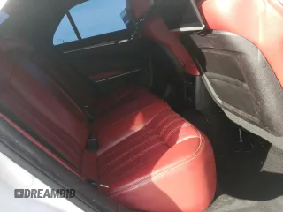 2020 Chrysler 300 S z VIN 2C3CCABG9LH189580, wystawiony jako Copart lot #49543645 z przebiegiem 76 980 mil mil oraz Szkoda całkowita • Salvage title. Historia ofert i sprzedaży dostępna na DreamBid. Obrazek 10.