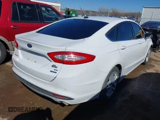 2016 Ford Fusion SE with VIN 3FA6P0HDXGR165311, listed as a IAAI auction lot 41763531 with 156,650 mi miles. Bid and sale history available at carsss.com. Image 4.