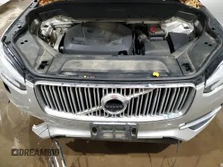 2017 Volvo XC90 Inscription z VIN YV4A22PL0H1168007, wystawiony jako Copart lot #88967015 z przebiegiem 112 924 mil mil oraz Szkoda całkowita • Salvage title. Historia ofert i sprzedaży dostępna na DreamBid. Obrazek 12.