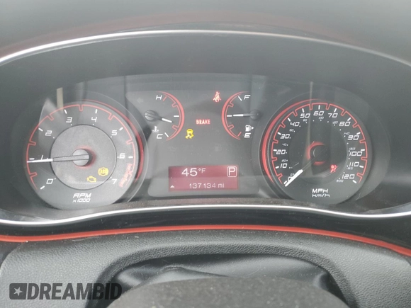 2015 Dodge Dart SE z VIN 1C3CDFAAXFD364315, wystawiony jako Copart lot #49776595 z przebiegiem 137 134 mil mil oraz Szkoda całkowita • Salvage title. Historia ofert i sprzedaży dostępna na DreamBid. Obrazek 9.