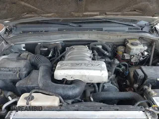 2003 Toyota 4Runner SR5 with VIN JTEZT14R630013185, listed as a IAAI auction lot 41627685 with 257,636 mi miles. Bid and sale history available at carsss.com. Image 10.
