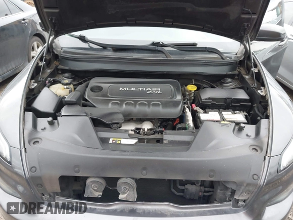 2015 Jeep Cherokee Latitude with VIN 1C4PJLCB6FW547788, listed as a IAAI auction lot 42177621 with 138,945 mi miles and . Bid and sale history available at carsss.com. Image 10.