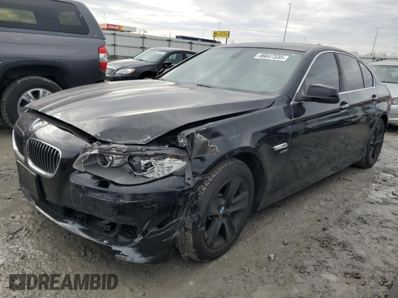 2012 BMW 5 Series 528i xDrive with VIN WBAXH5C55CC595066, listed as a Copart auction lot 46647335 with 124,330 mi miles and Salvage Title. Bid and sale history available at DreamBid. Image 1.