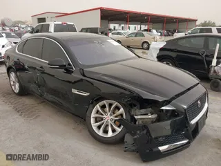2019 Jaguar XF 25t Premium with VIN SAJBD4FX4KCY79210, listed as a IAAI auction lot 41716178 with 76,314 mi miles. Bid and sale history available at carsss.com. Image 1.