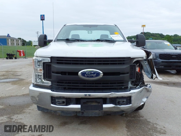 2017 Ford F-250 XL with VIN 1FTBF2A66HEF13905, listed as a IAAI auction lot 42339376 with 116,514 mi miles and . Bid and sale history available at DreamBid. Image 13.