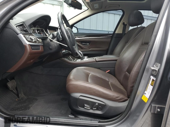 2016 BMW 5 Series 535i with VIN WBA5B1C51GG552828, listed as a Copart auction lot 52006305 with 41,331 mi miles and Salvage Title. Bid and sale history available at DreamBid. Image 7.