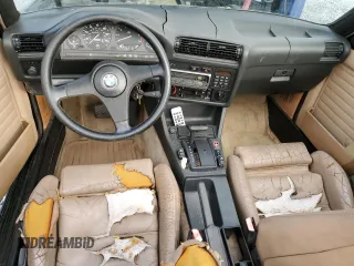 1988 BMW 3 Series z VIN WBABB2305J8860891, wystawiony jako Copart lot #41530675 z przebiegiem 123 974 mil mil oraz Czysty tytuł • Clean title. Historia ofert i sprzedaży dostępna na DreamBid. Obrazek 8.