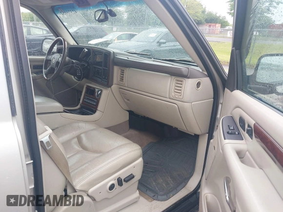 2005 Cadillac Escalade ESV z VIN 3GYFK66NX5G147854, wystawiony jako IAAI lot #42375952 z przebiegiem Nie podano mil oraz . Historia ofert i sprzedaży dostępna na DreamBid. Obrazek 5.
