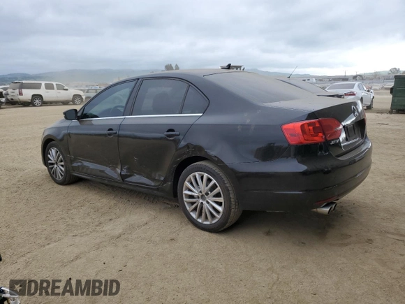 2011 Volkswagen Jetta SEL z VIN 3VWLX7AJ5BM370060, wystawiony jako Copart lot #50052585 z przebiegiem 157 629 mil mil oraz Szkoda całkowita • Salvage title. Historia ofert i sprzedaży dostępna na DreamBid. Obrazek 2.