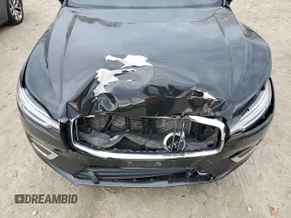 2018 Volvo XC60 Inscription with VIN LYVA22RL6JB106545, listed as a Copart auction lot 79246914 with 83,781 mi miles and Salvage Title. Bid and sale history available at DreamBid. Image 12.