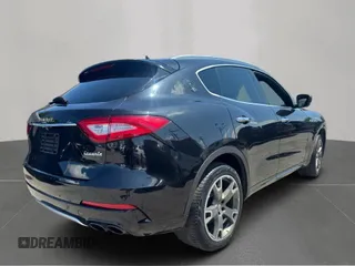 2017 Maserati Levante S с VIN ZN661YUL1HX230934, выставлен на аукционе Copart как лот 62223915 с пробегом 133 158 миль миль и Чистый • Clean title. История ставок и продаж доступна на DreamBid. Изображение 4.