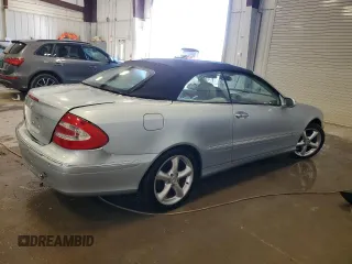 2005 Mercedes-Benz CLK-Class 3.2L with VIN WDBTK65G95T045376, listed as a Copart auction lot 76740364 with 57,687 mi miles and Non Repairable. Bid and sale history available at carsss.com. Image 3.