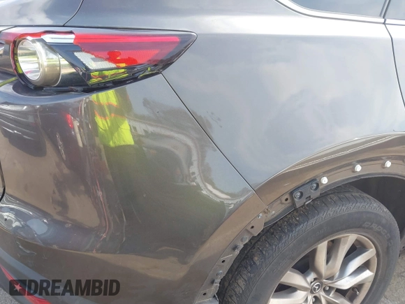 2018 Mazda CX-9 Touring with VIN JM3TCBCY5J0232071, listed as a IAAI auction lot 41488302 with 107,642 mi miles. Bid and sale history available at carsss.com. Image 18.