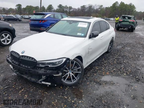 2020 BMW 3 Series 330i xDrive with VIN 3MW5R7J09L8B43636, listed as a IAAI auction lot 41924983 with 45,220 mi miles and . Bid and sale history available at DreamBid. Image 18.