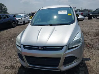 2013 Ford Escape SE z VIN 1FMCU9GX9DUB09981, wystawiony jako IAAI lot #42412927 z przebiegiem 150 499 mil mil oraz . Historia ofert i sprzedaży dostępna na DreamBid. Obrazek 12.