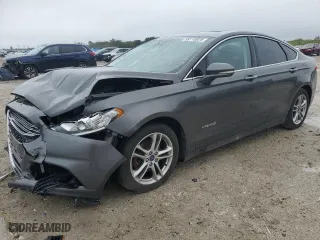 2016 Ford Fusion Titanium Hybrid with VIN 3FA6P0RU1GR204009, listed as a Copart auction lot 89110025 with 114,578 mi miles and Salvage Title. Bid and sale history available at carsss.com. Image 1.