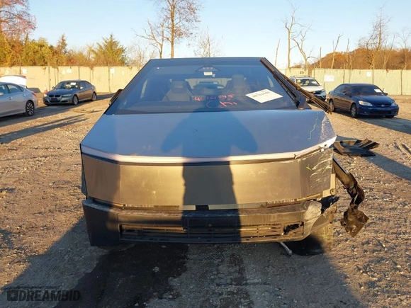2024 Tesla Cybertruck with VIN 7G2CEHED7RA015449, listed as a IAAI auction lot 40761545 with 9,329 mi miles. Bid and sale history available at carsss.com. Image 12.