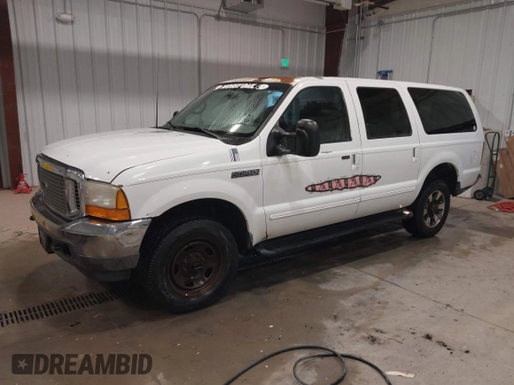 2000 Ford Excursion XLT with VIN 1FMNU41S1YEB10342, listed as a IAAI auction lot 42068928 with 202,584 mi miles and . Bid and sale history available at DreamBid. Image 2.