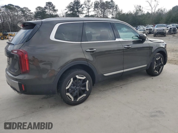 2024 Kia Telluride S with VIN 5XYP64GC0RG557762, listed as a Copart auction lot 43327125 with 2,407 mi miles and Salvage Title. Bid and sale history available at carsss.com. Image 3.