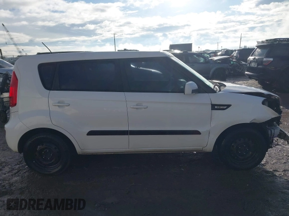 2012 Kia Soul with VIN KNDJT2A51C7375070, listed as a IAAI auction lot 41120655 with 138,867 mi miles. Bid and sale history available at carsss.com. Image 14.