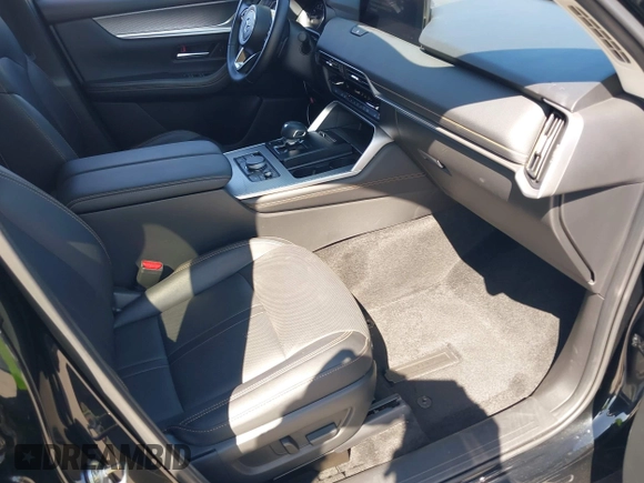 2025 Mazda CX-70 Preferred with VIN JM3KJBHD7S1115403, listed as a IAAI auction lot 42504874 with 21,747 mi miles and . Bid and sale history available at DreamBid. Image 5.