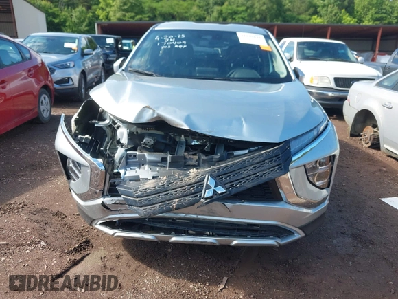 2024 Mitsubishi Eclipse Cross SE with VIN JA4ATWAAXRZ068217, listed as a IAAI auction lot 42249631 with 18,702 mi miles and . Bid and sale history available at DreamBid. Image 6.