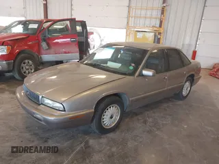 1996 Buick Regal Custom с VIN 2G4WB52M2T1462761, выставлен на аукционе IAAI как лот 42483788 с пробегом 156 925 миль миль и . История ставок и продаж доступна на DreamBid. Изображение 2.
