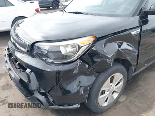 2016 Kia Soul with VIN KNDJN2A2XG7332644, listed as a IAAI auction lot 41647542 with 73,194 mi miles and . Bid and sale history available at DreamBid. Image 6.