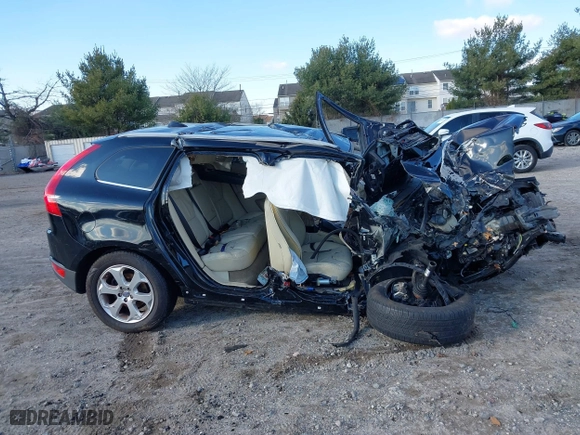 2013 Volvo XC60 3.2L with VIN YV4952DL4D2367869, listed as a IAAI auction lot 40990083 with 1 mi miles. Bid and sale history available at carsss.com. Image 14.
