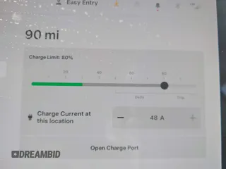 2022 Tesla Model Y Long Range z VIN 7SAYGDEE6NF364994, wystawiony jako IAAI lot #42322587 z przebiegiem 41 572 mil mil oraz . Historia ofert i sprzedaży dostępna na DreamBid. Obrazek 18.