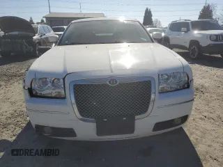 2008 Chrysler 300 Touring with VIN 2C3LK53G18H262098, listed as a Copart auction lot 46910935 with 92,052 mi miles and Salvage Title. Bid and sale history available at carsss.com. Image 5.
