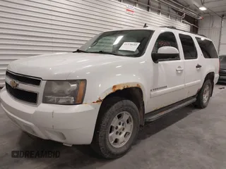 2008 Chevrolet Suburban Commercial with VIN 1GNFK16348J196002, listed as a IAAI auction lot 41378119 with 287,078 mi miles. Bid and sale history available at carsss.com. Image 2.